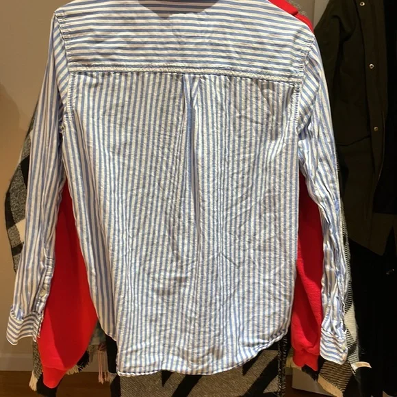 Button down - Picture 2 of 2